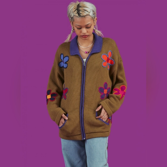 Unif XS Flower Cardigan - Picture 4 of 16